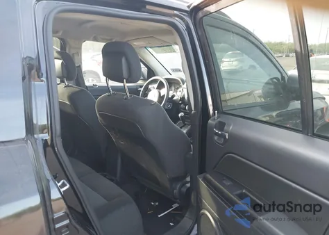 2016 Jeep Compass Sport из США, поврежденный, VIN 1C4NJDBB4GD756524